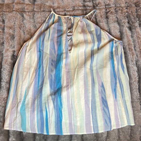 GAP halter tank top - Picture 4 of 4